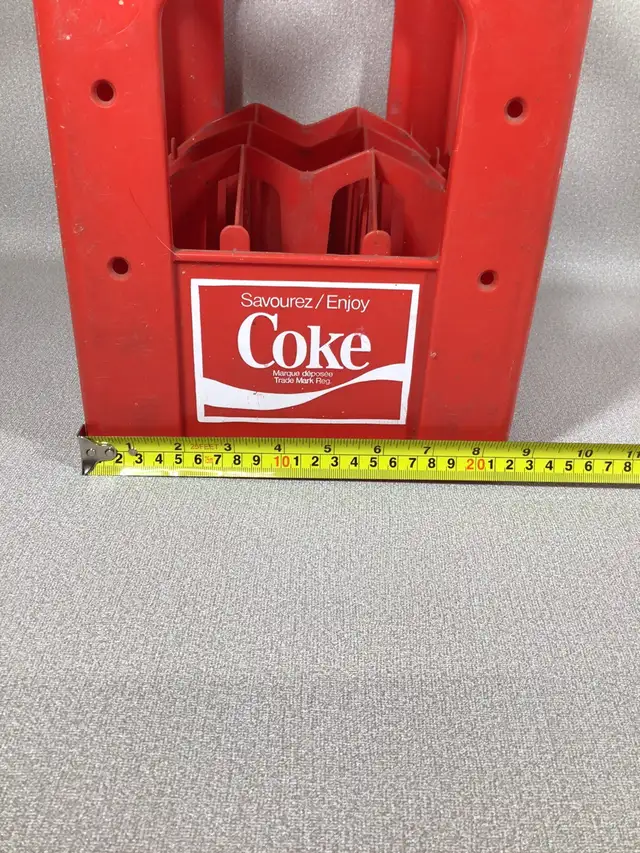 Vintage red Coca Cola crate in Arts & Collectibles in Cambridge - Image 8