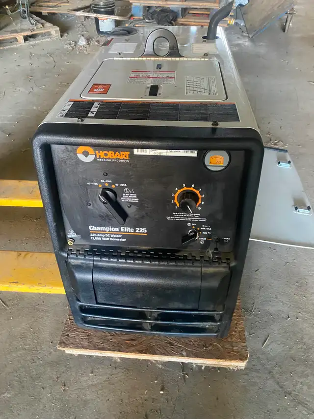 USED LIKE NEW HOBART GAS WELDER/GENERATOR in Other in Edmonton - Image 2