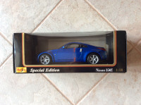 Maisto and Road Signature collectable car