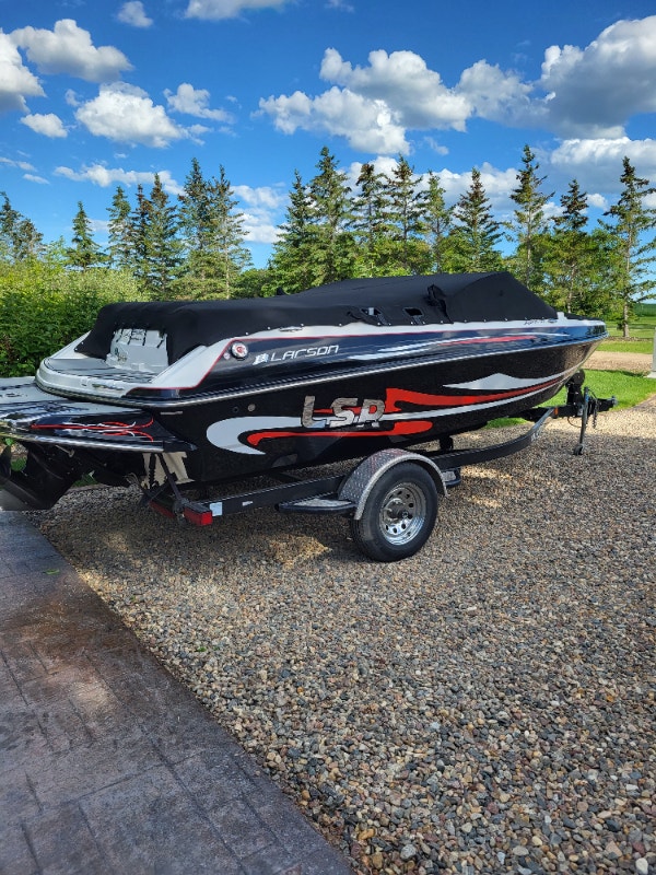 laron lsr2100 boat Powerboats & Motorboats Saskatoon Kijiji