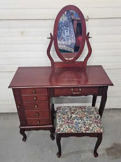 Beautiful Jewelry wood vanity, View more