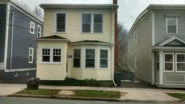 3 BEDROOM APT NEAR DAL AVAILABLE MAY !st