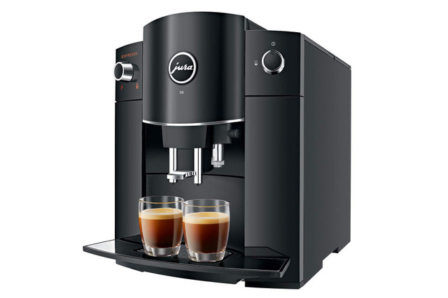 Jura D6 Coffee/Espresso Machine in Coffee Makers in Ottawa - Image 2