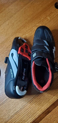 Size 41 Peloton Shoes with Clips