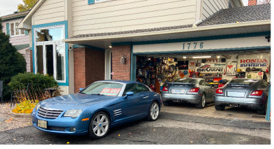 2005 Chrysler Crossfire 6 Speed 2 seater sports car