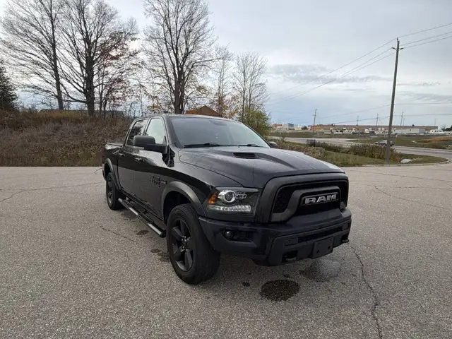 2019 RAM 1500 CLASSIC WARLOCK Clean title with No accidents. C
