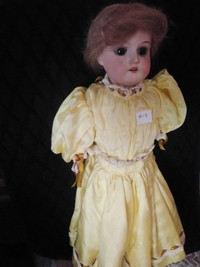 《 Antique German Bisque Doll 》