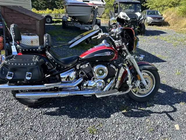 2005 Yamaha V-Star 1100 in Street, Cruisers & Choppers in Cape Breton - Image 2