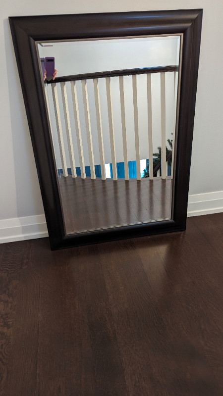 Beautiful large mirror with beveled edge and inlay in Home Décor & Accents in City of Toronto