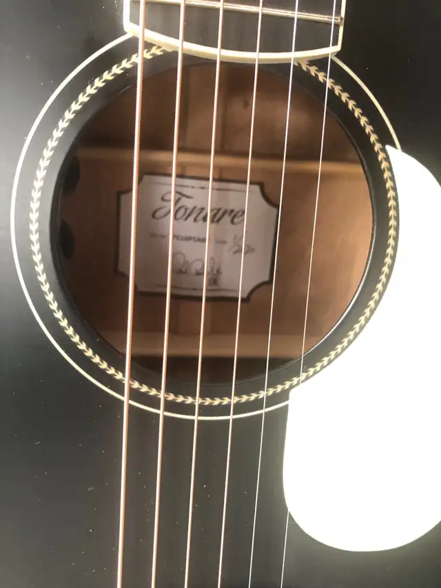 PRS SE P20 Tonare Parlor (acoustic) in Guitars in City of Montréal - Image 4