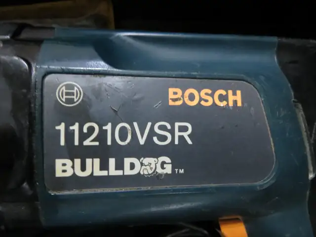 Bosch hammer drill VSR 11210 Bulldog with sds carbide bits in Power Tools in Windsor Region - Image 3