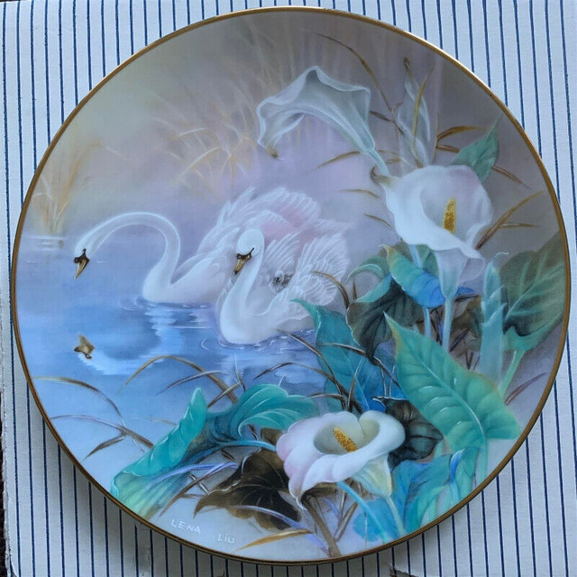 Collector Plates - "On Wings of Snow" in Arts & Collectibles in Parksville / Qualicum Beach