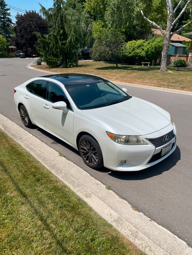 2013 Lexus ES350 for Sale in Cars & Trucks in City of Toronto - Image 3