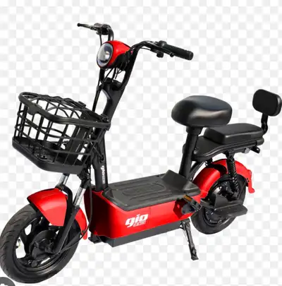 Used one summer , selling as I have a new born and it will just sit there , will come with the acces...