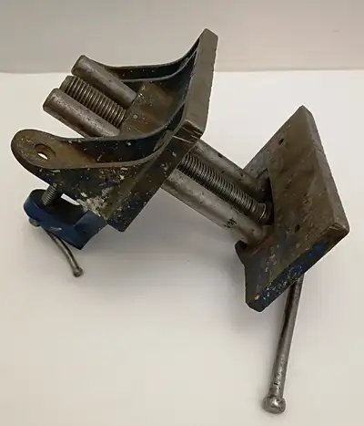 Portable woodworking vise, View more