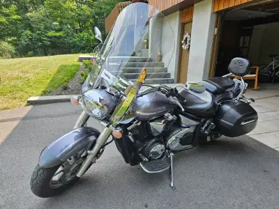 2008 Yamaha 1300 Tourer. 70000 kms. Looks and runs great. Always reliable. Regular maintenance. Dunr...