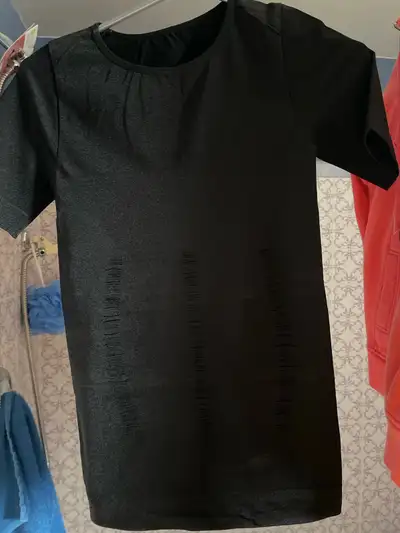 Tshirt large and leggings med , View more
