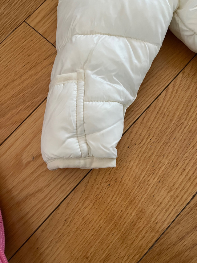 Michael Kors Snowsuit 0-6 months  in Clothing - 0-3 Months in City of Montréal - Image 4