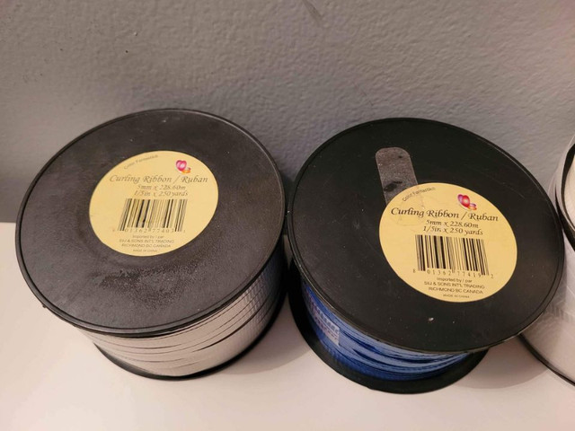 6 Curling String Spools - Various Colors - Almost New in Hobbies & Crafts in Burnaby/New Westminster - Image 4