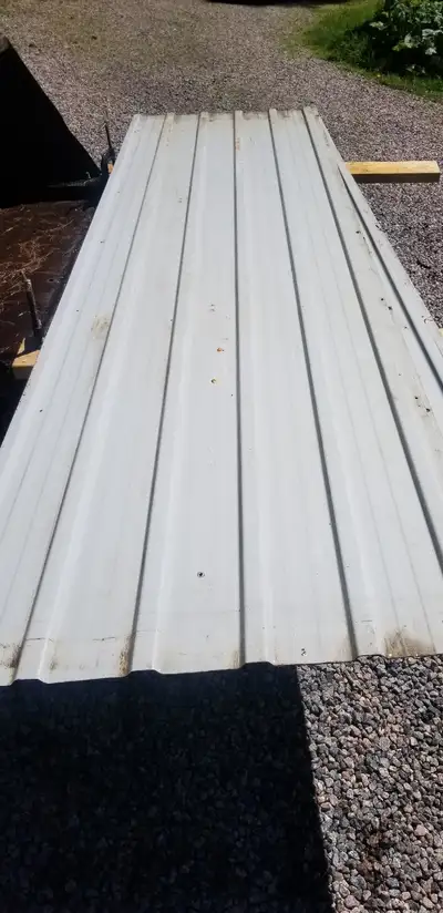 34.5x115 inches Used metal roofing or siding Good condition Some pcs have cut outside Some 24 to 40...