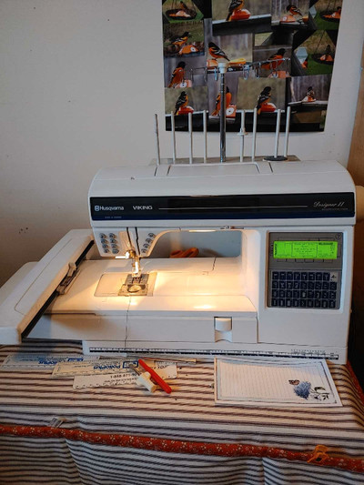 Husqvarna Designer 2 Sewing Embroidery Quilt Machine w BONUS