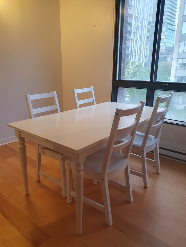 Like-New IKEA Dining Set – INGATORP + 4 NORDVIKEN Chairs dans Mobilier de salle à manger et cuisine  à Ville de Montréal