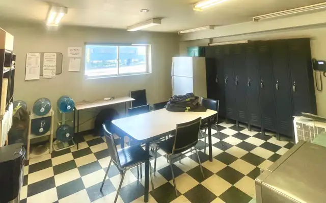 Commercial repair shop for lease  in Commercial & Office Space for Rent in Prince George - Image 6