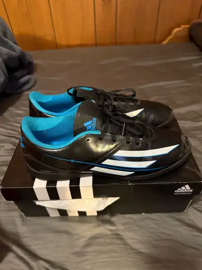 Adidas F5 Indoor Soccer Shoes Size 7.5 Men’s, View more