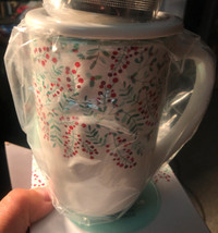 David's Tea Nordic Mug/lid and diffuser Holly Berries BNIB