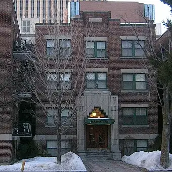 Women Only: I’m a woman looking to rent a room in my spacious and bright 2-bedroom apartment in Cent...