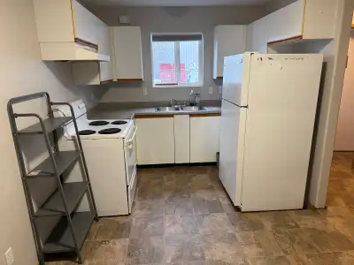 3 Bedroom townhouse available for rent in February. Located within walking distance to town and new...