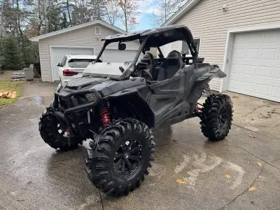 Heavily modified 2014 Polaris Rzr 1000 XP I'm considering selling or trading for a Canam renegade or...