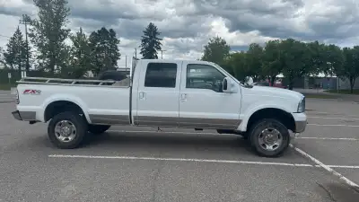 2007 f350 Everything works great Well maintained Bed rails in good condition