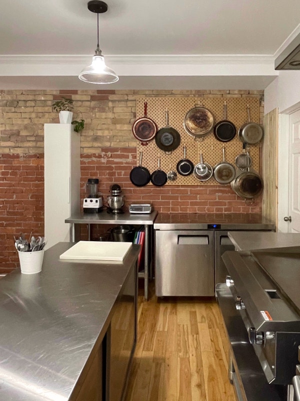 Shared Commercial Kitchen to rent hourly Leslieville Commercial