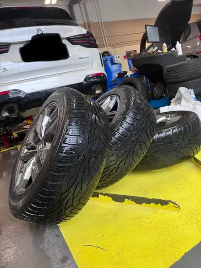 R18. Was fitted to my 2019 X4 then my 2024 X3. Please confirm fit.