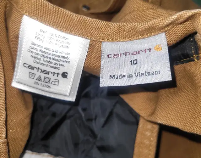 Carhartt - Jacket C03 - Bib pants R01 - youth bib pants RN in Other in Red Deer - Image 11