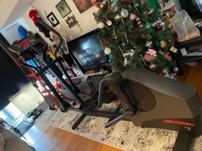 LifeFitness X3 Elliptical trainer, View more