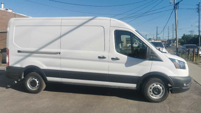 2022 low mileage ford transit 250