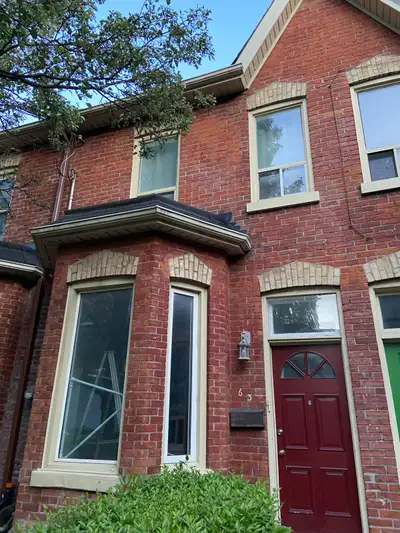 Looking for a roommate