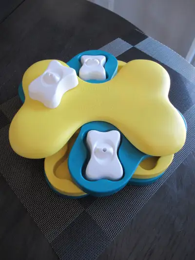 Interactive Treat Puzzle Dog Tornado - Outward Hound HARDLY USED, View more