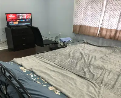 Spacious and affordable Furnished room with flexible payment option in Pickering and Scarborough loc...