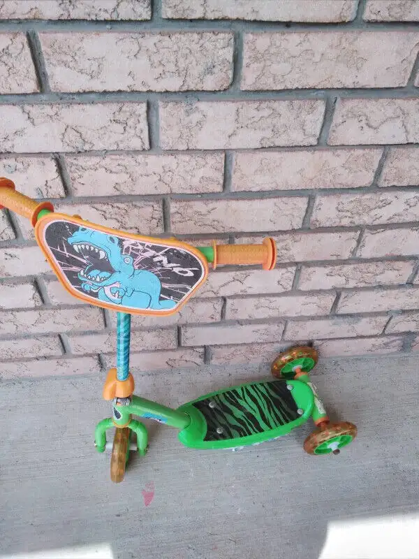 3-Wheel Scooters (7 to choose from) in Toys & Games in Oshawa / Durham Region - Image 7