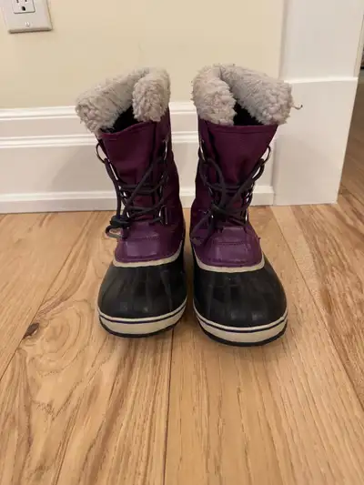 Kids Sorel Size 4 Winter Boots- Like New, View more