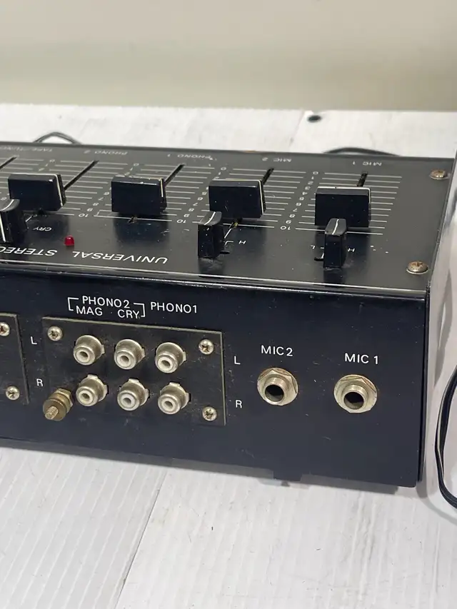 Daveco MX-800 Mixer in Performance & DJ Equipment in City of Montréal - Image 3