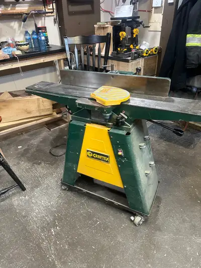 6 “ craftex jointer. Great jointer for sale. I’ve upgraded and I dont need two or have the room to s...