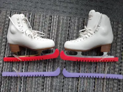 Figure skates ladies size 8.5 Risport, View more
