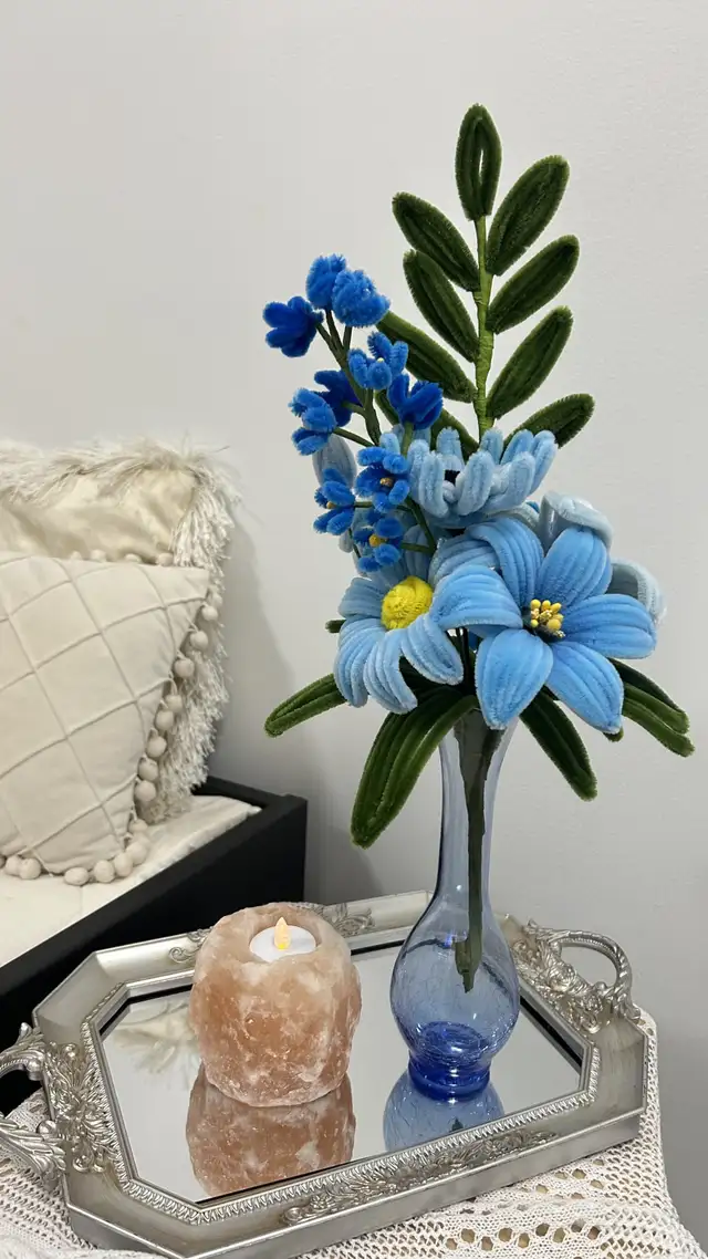 Pipe cleaner flowers64717129890307124