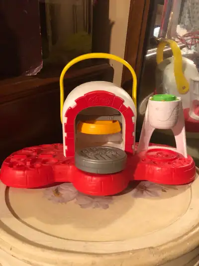 playdough hamburger making machine NEW, View more