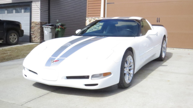 1998 CORVETTE in Cars & Trucks in Edmonton - Image 3