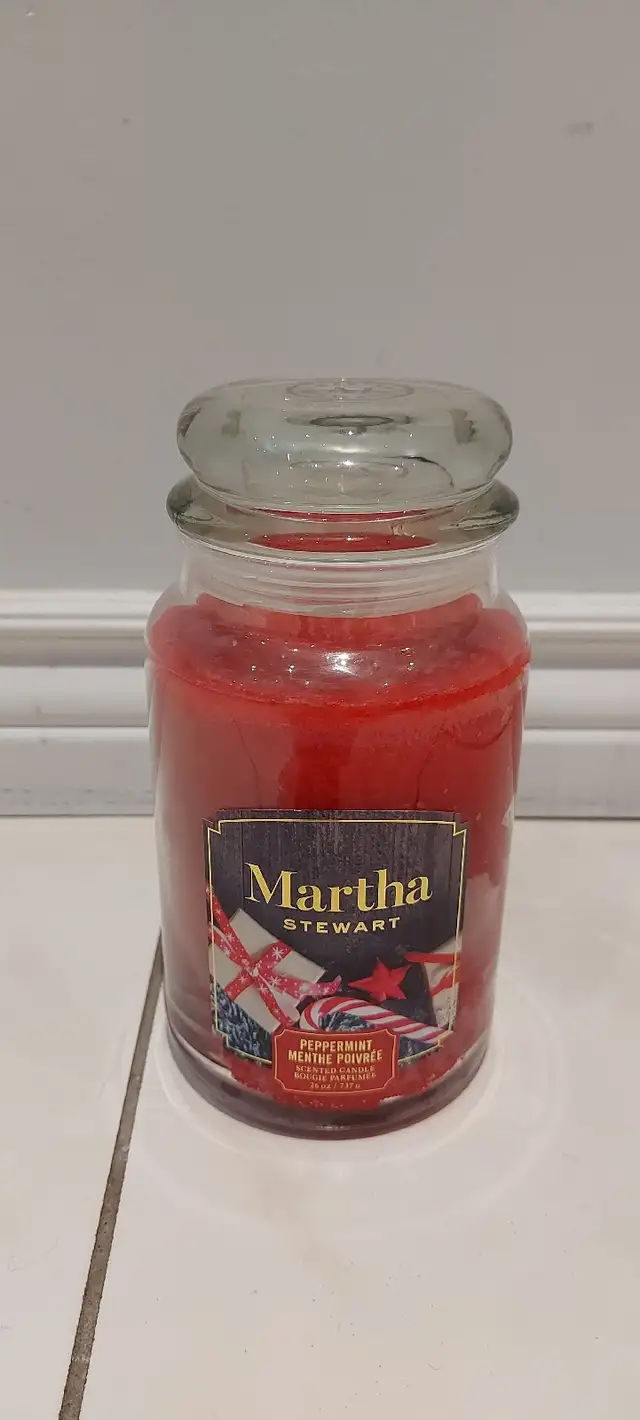 *Brand New* Martha Stewart Peppermint Scented Candle 26oz 737g